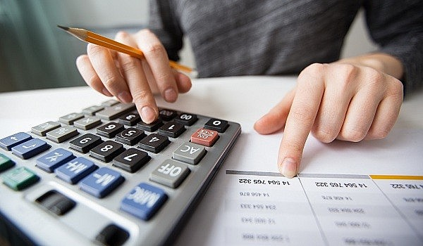 Thuế thu nhập cá nhân và lệ phí trước bạ